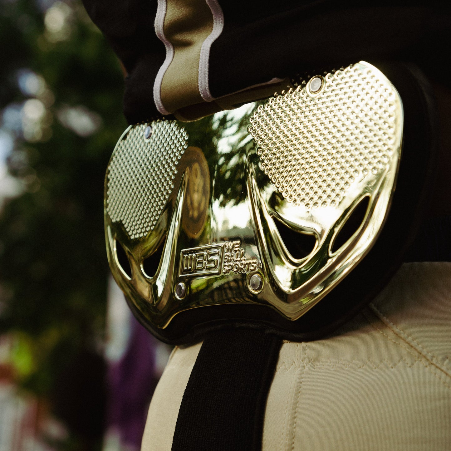FOOTBALL BACK PLATE (GOLD)