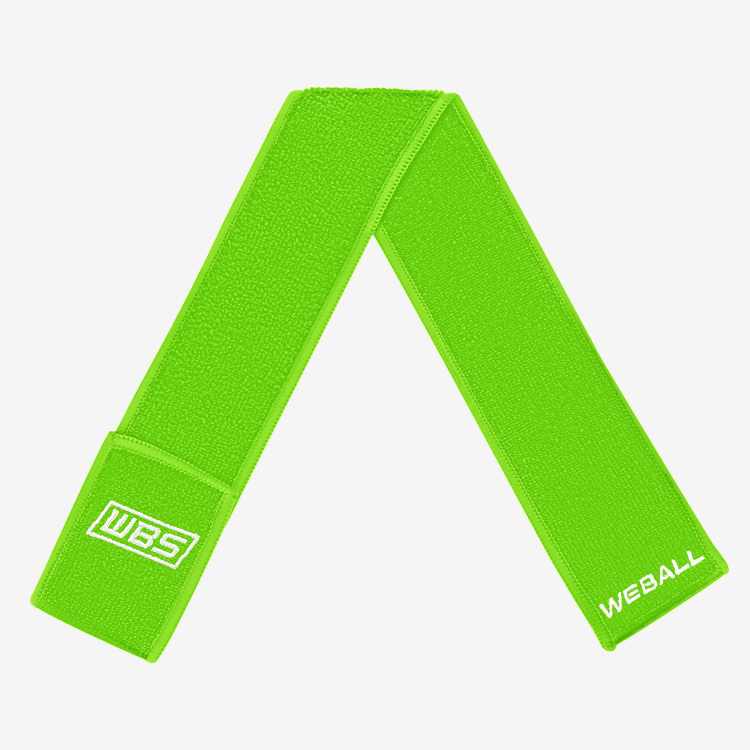 FOOTBALL STREAMER TOWEL™ (SEATTLE GREEN) - We Ball Sports