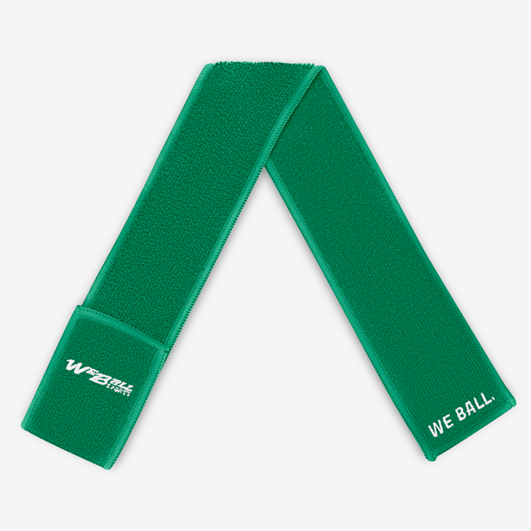 FOOTBALL STREAMER TOWEL™ (GREEN) - We Ball Sports