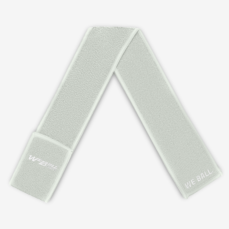 FOOTBALL STREAMER TOWEL™ (SILVER) - We Ball Sports