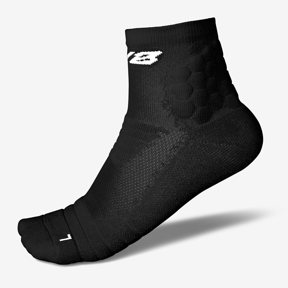 http://weballsports.com/cdn/shop/products/padded-qtr-socks-20-black-969960.png?v=1671249904